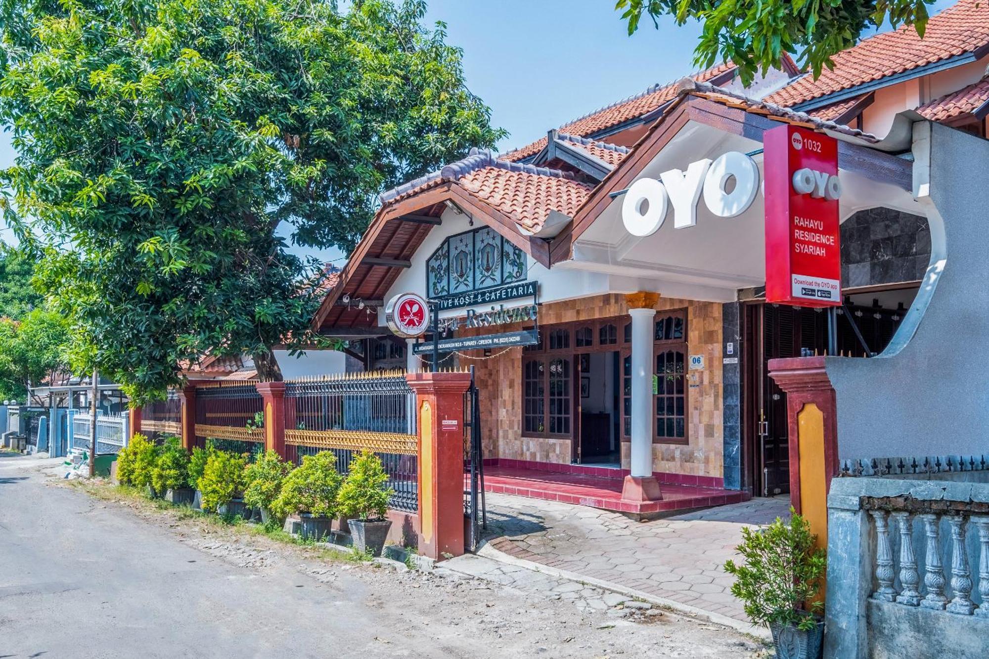 Oyo Collection O 1032 Rahayu Residence Syariah Cirebon Luaran gambar